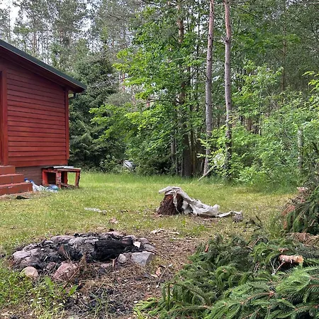 Feriehus Domek Letniskowy W Ostrowite *
